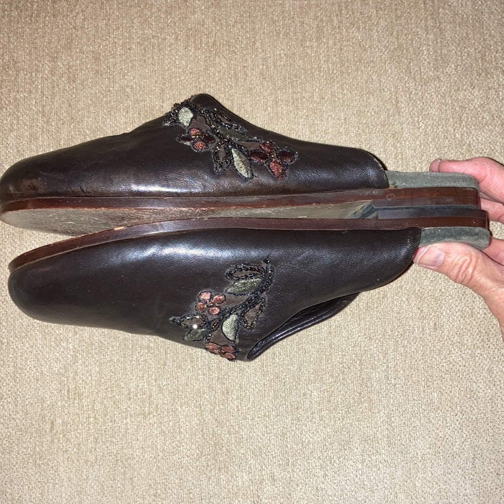 Anthropologie Brown Leather Floral Slip-On Clogs - Picture 10 of 11